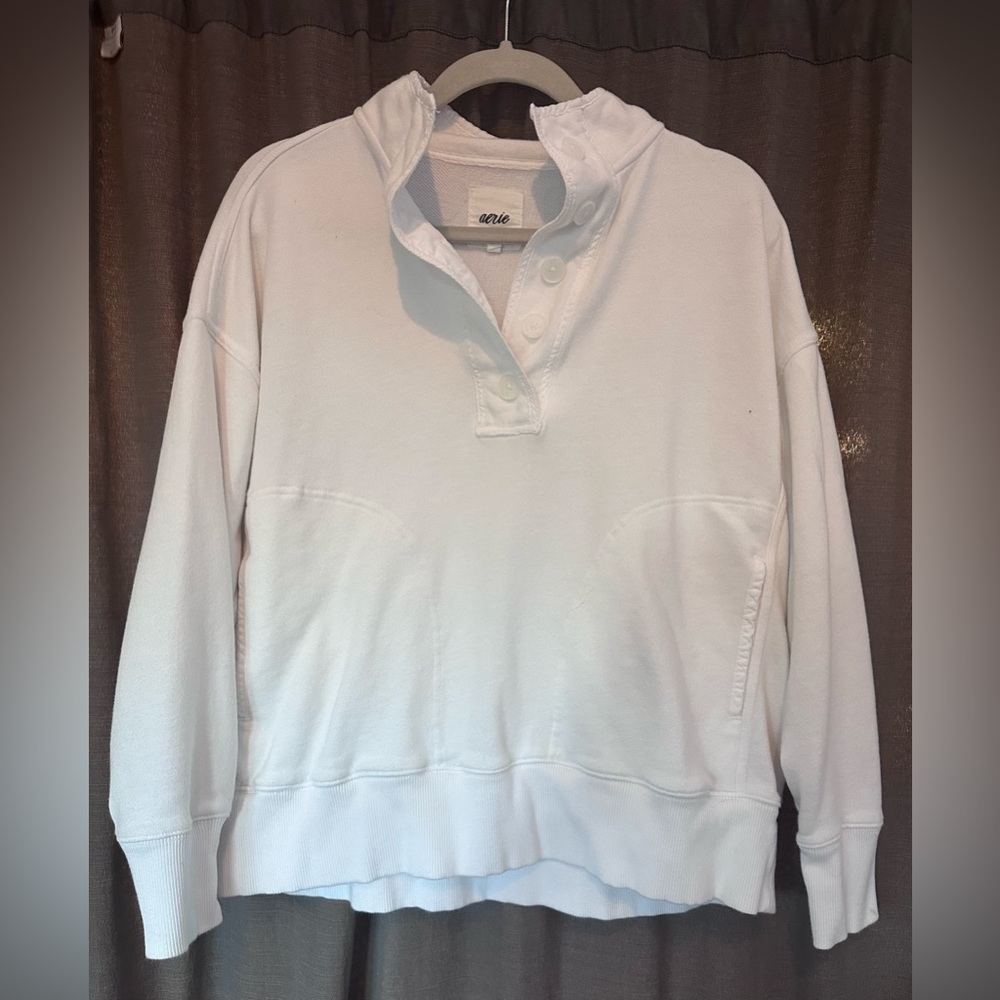 Brand new Aerie sweatshirt with buttons